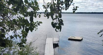 Pet Friendly ~ Lakefront Getaway