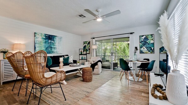 Imagen sin descripción, 1 de 36, botón