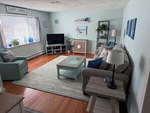 Smart TV, DVD player, books