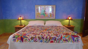 4 bedrooms, desk, free WiFi, bed sheets