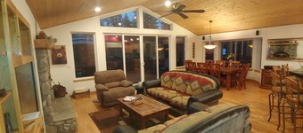 Ihanteellinen perhelomailuun - selkÀ kansallismetsÀÀn - poreallas, Wi-Fi ja paljon muuta