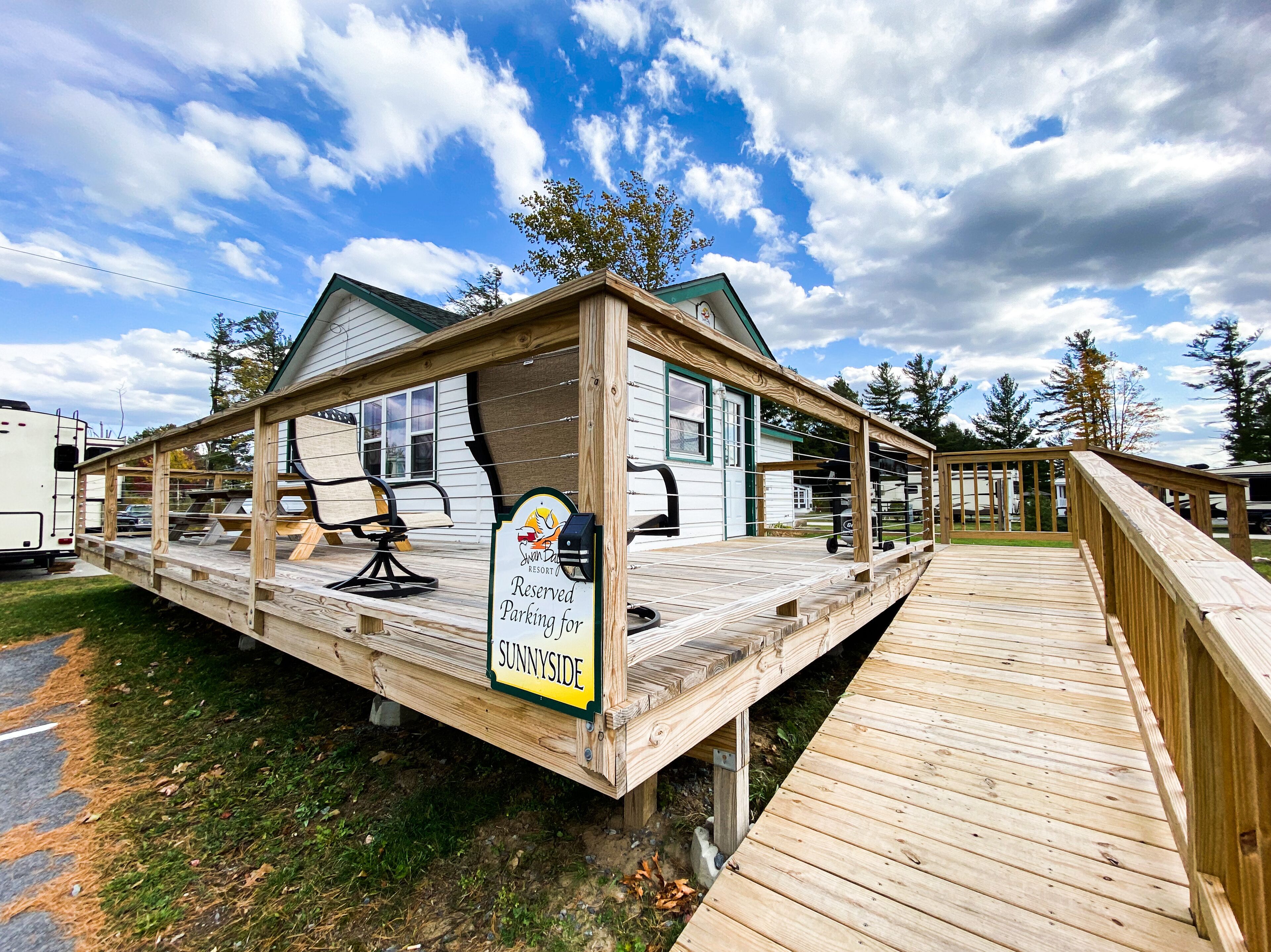 Luxurious Accessible Bungalow Retreat at Swan Bay Resort