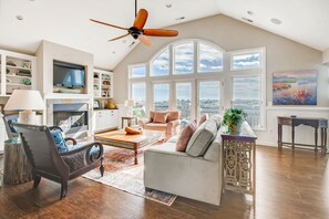 TV, DVD player - Oceanview Home w/ Private Pool, Hot Tub, and Elevator. Enjoy the HI View! (Rodanthe)