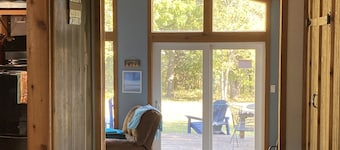 Lake Front Relaxation at Pomona Lake Cabin One Hour from Kansas City and Topeka