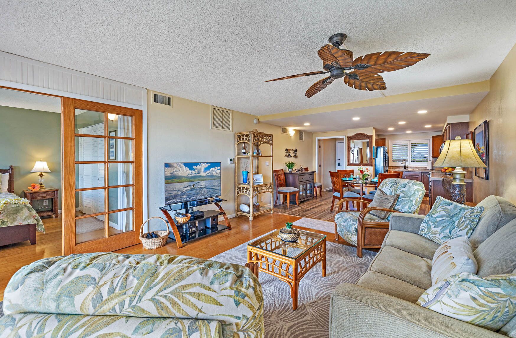 Smart TV, DVD player, books, music library