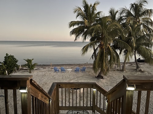 Oceanfront Sandy Beach Vacation Rental Unit 1