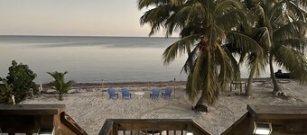 Oceanfront Sandy Beach Ferieutleieenhet 1