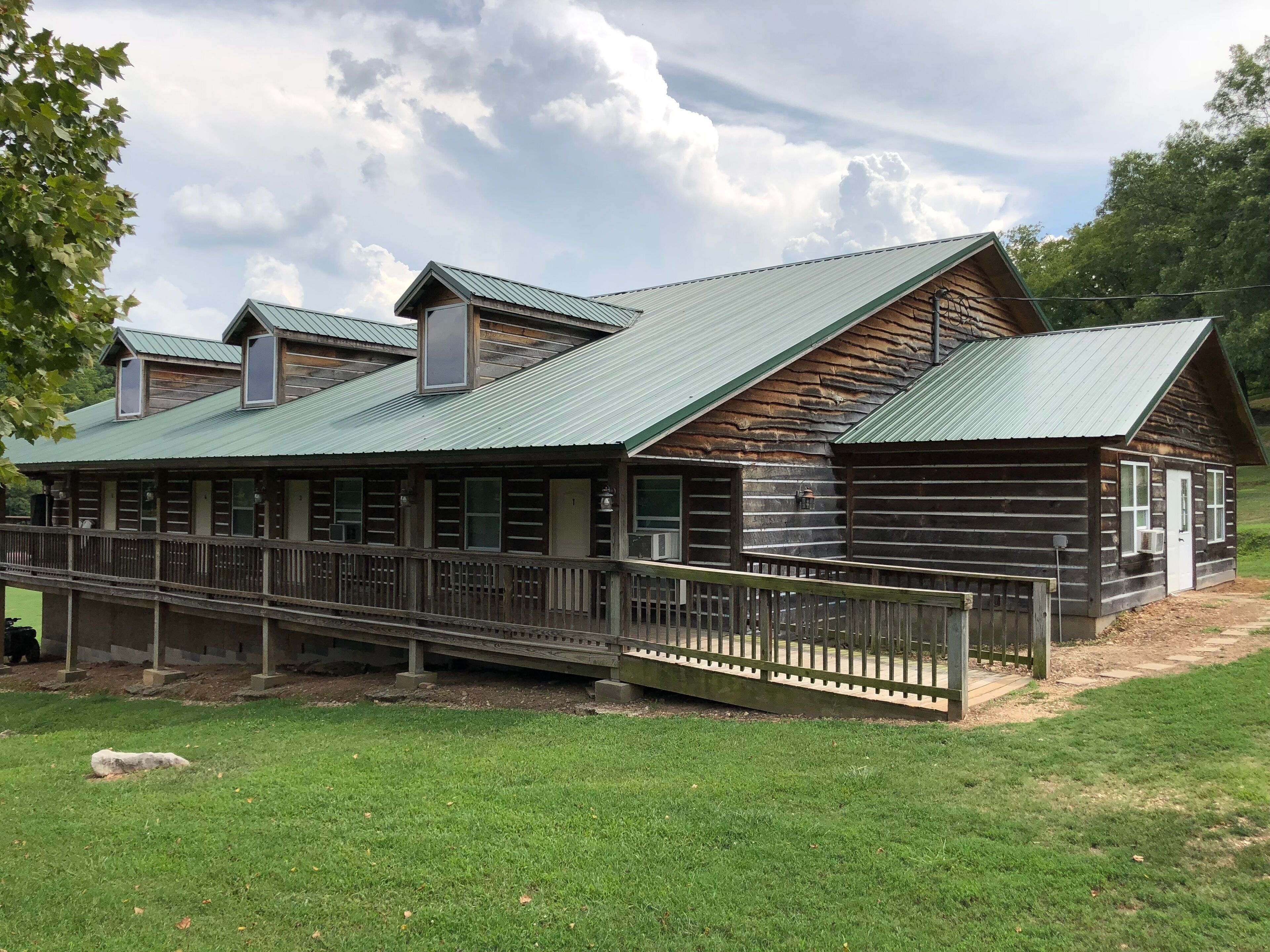 The Meadows Lodge is a Hotel style lodge with 8 rooms and 2 suites available.