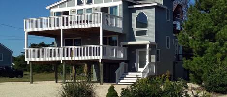 المنشأة من الخارج