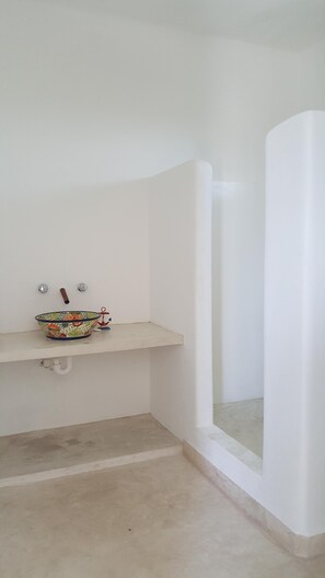 Interior - Close to the ocean, clean, comfy, on a quiet st.  Chuburna Puerto, Yucatan (Chuburná)