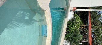 Close to the ocean, clean, comfy, on a quiet st.  Chuburna Puerto, Yucatan