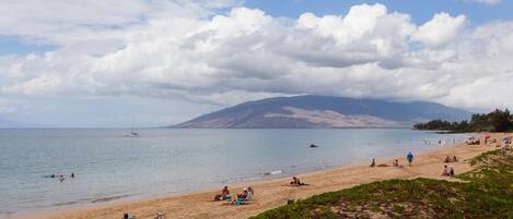 Beach nearby, sun loungers