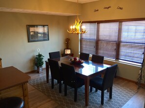 Dining area with chairs for 6 plus bench