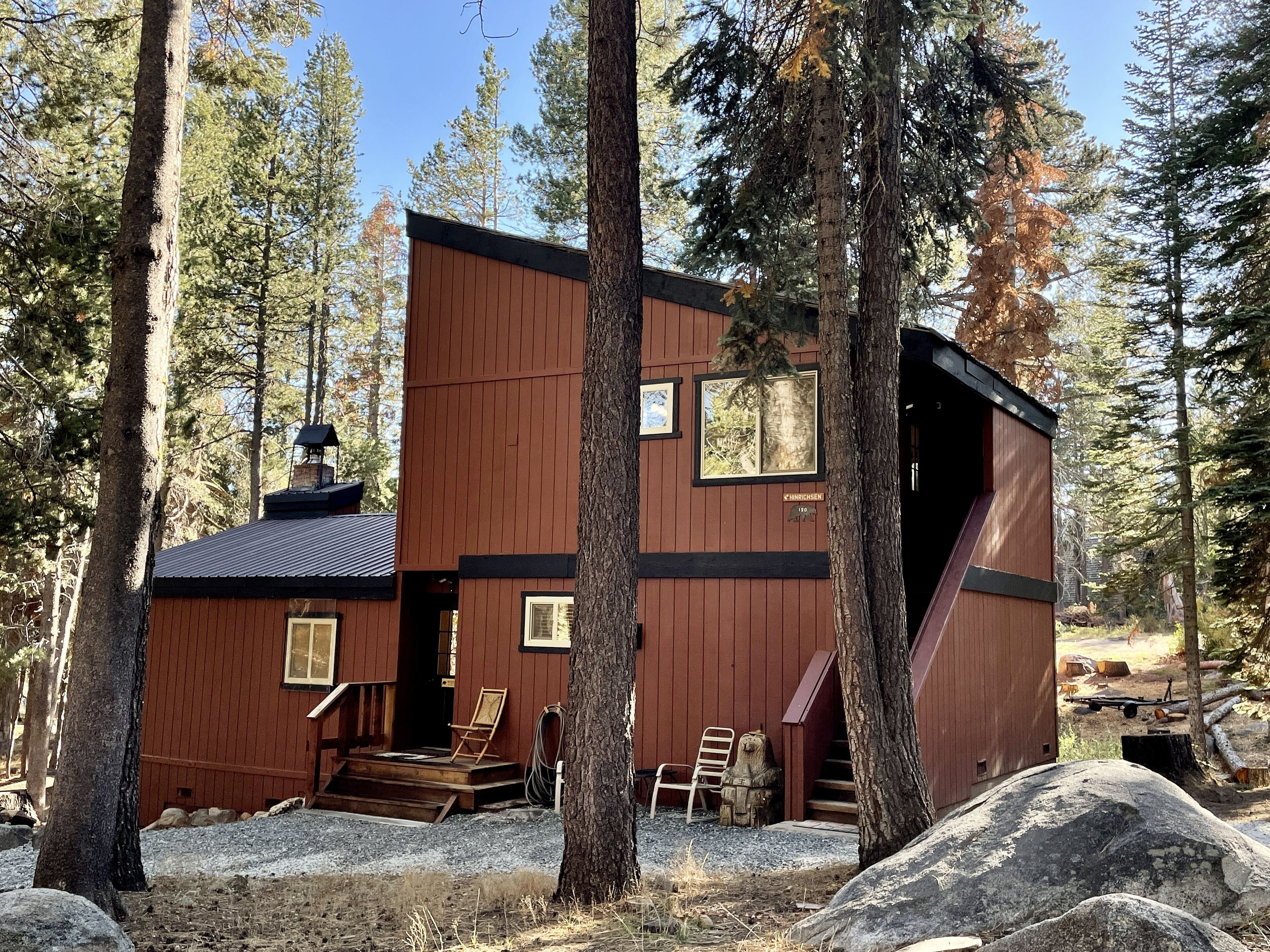BEAR VALLEY CABIN CLOSE TO VILLAGE / EASY WINTER ACCESS
