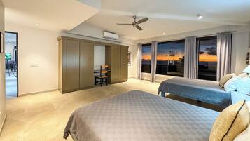 6 Schlafzimmer, Zimmersafe, Schreibtisch, BĂŒgeleisen/BĂŒgelbrett