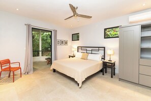 6 bedrooms, in-room safe, desk, iron/ironing board