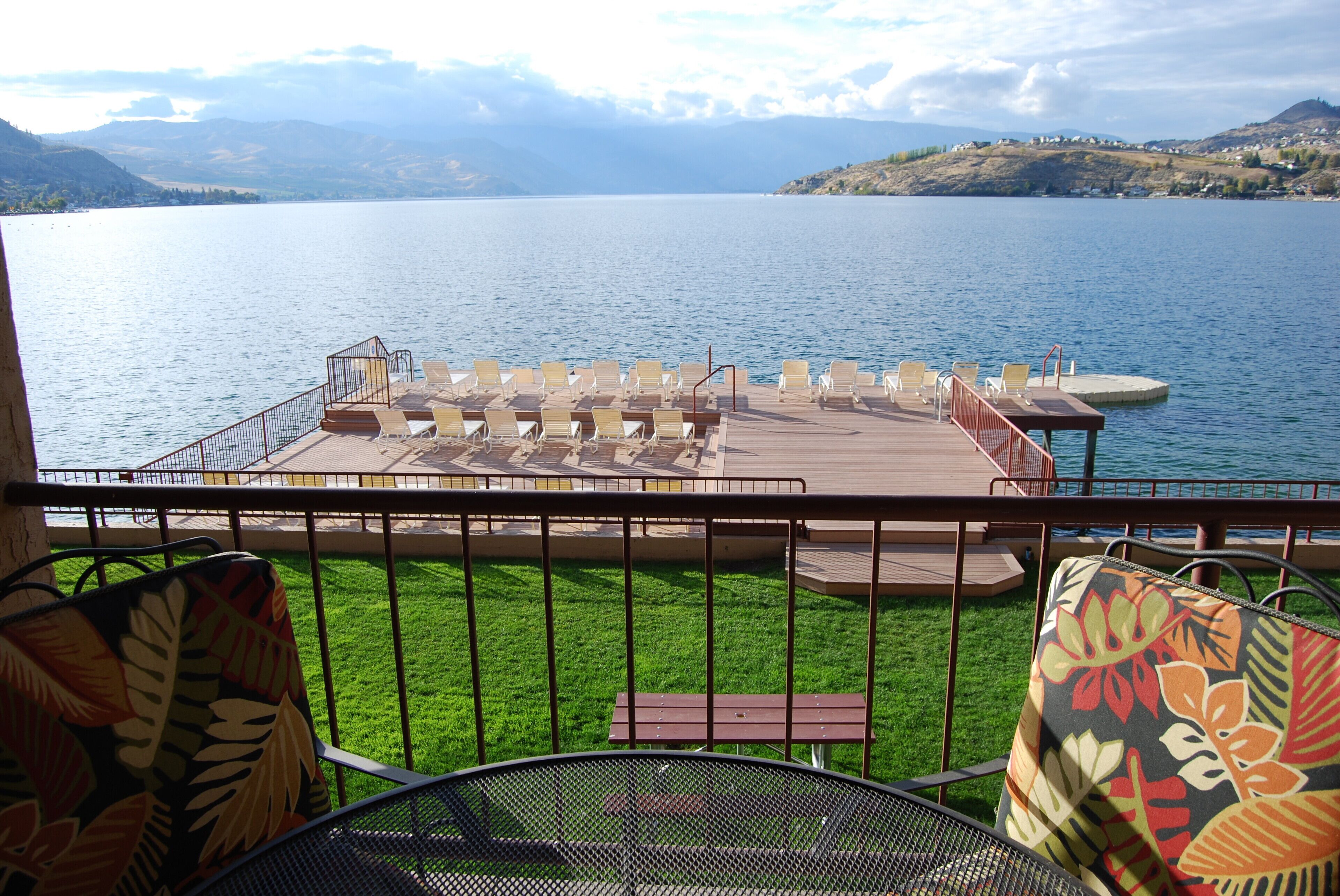 Lakefront Two Bedroom, Two Bath Grandview on the Lake Condo