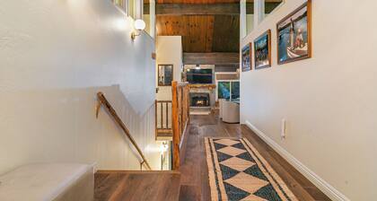 UUDELLEISTEN KIINTEÄN LAKEFRONT Coveted Blue Jay Bayssä