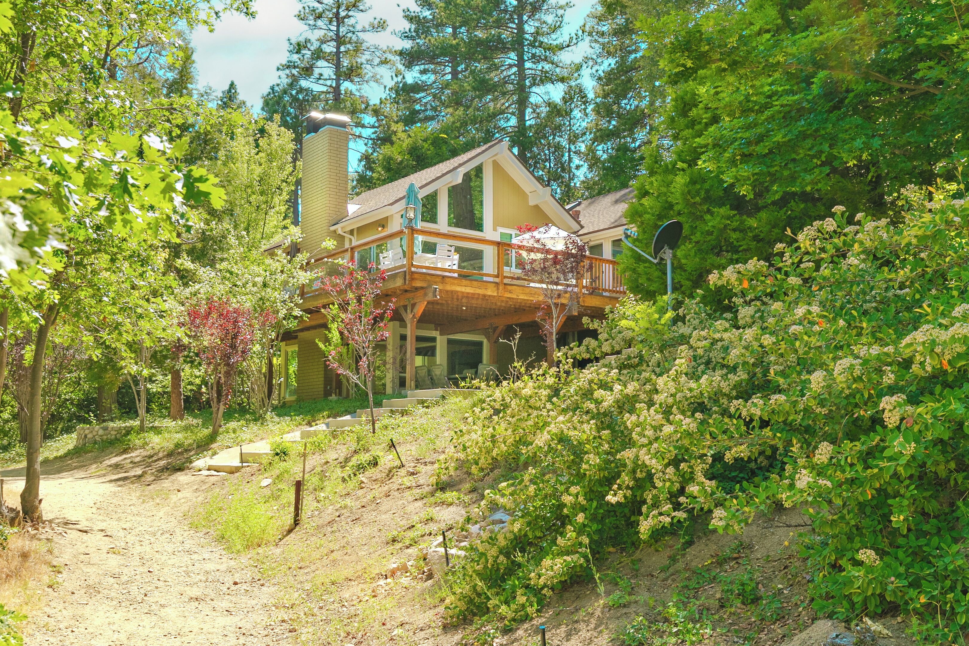 المنشأة من الخارج