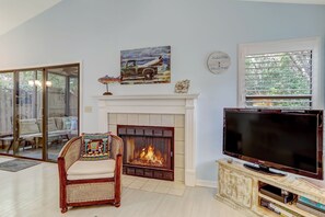TV, fireplace, DVD player