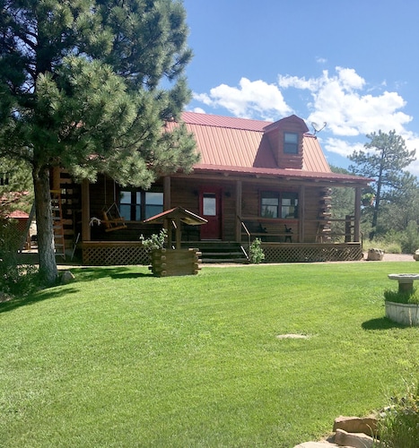 Modern Log Cabin in Colorado Wilderness