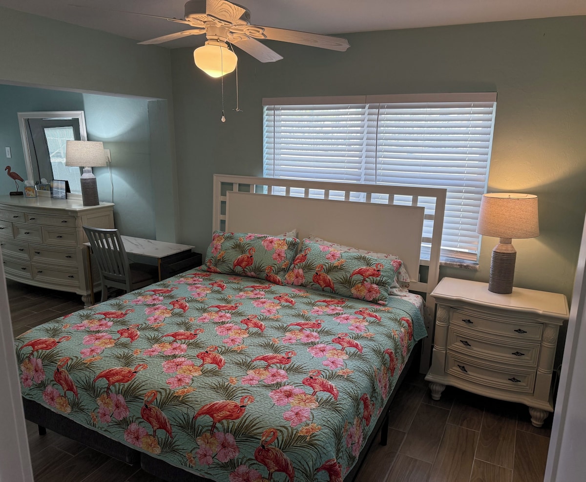 Photo 17 of Great location!!! Old Naples Pool Home - Walk to the beach, shops, restaurants.