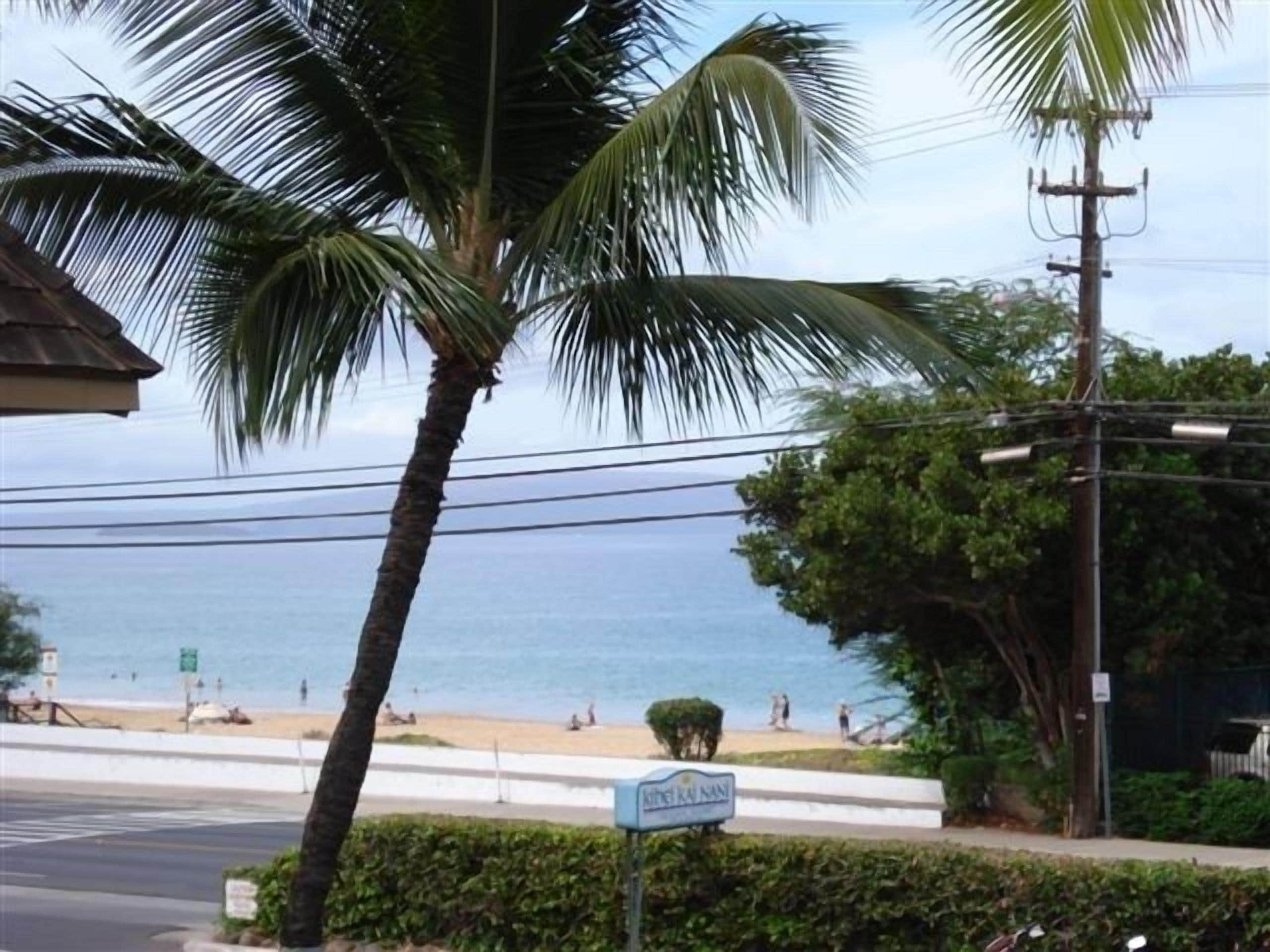 KIHEI KAI NANI condo #203- Great Location, Steps to KAMAOLE BEACH II
