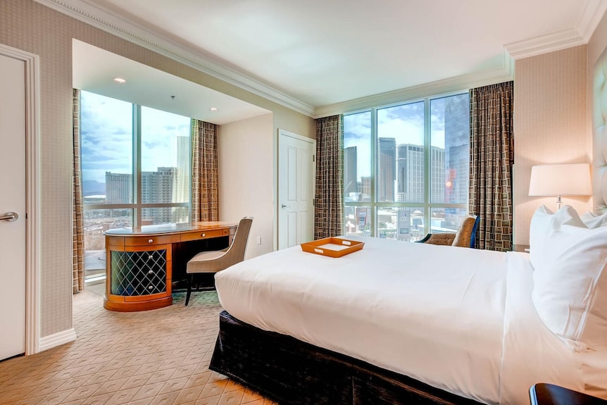 Signature One Bedroom Balcony Suite