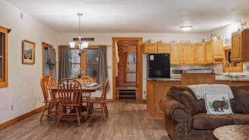 TV, fireplace, DVD player, ping pong
