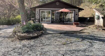 Wicklow Woods Studio, Beautiful Mountain views,cool streams and Waterfalls