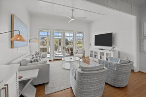 TV, books, stereo - Quintessential Large Beach Home w/Fantastic Ocean Views, on Quiet Street & Private Pool! (Isle of Palms)