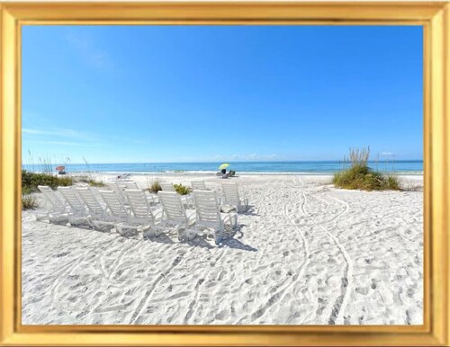 Luxury Beach Condo - Ocean View w/ Fireplace. 2br/2ba. Full Kitchen