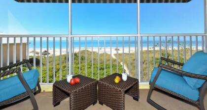 Cabana Beach Club - Beachfront ~ Stunning Ocean View ~ 2br/2ba. Full Kitchen