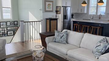 Smart TV, libros, biblioteca de música, estéreo