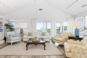 TV connectée, cheminée, jeux vidéo, livres