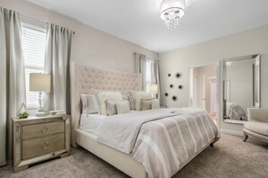 8 bedrooms, iron/ironing board, WiFi, bed sheets