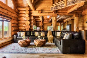 Smart TV, chimenea y videojuegos 