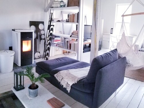 The Barn - Rustic Chic Loft - Rehabed 1890 Hay Barn - Near Lakes & Hotchkiss