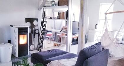 The Barn - Rustic Chic Loft - Rehabed 1890 Hay Barn - Near Lakes & Hotchkiss