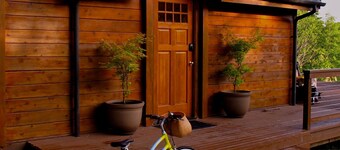 ⚓️ Nautical Sea Cabin with Water View ⚓️