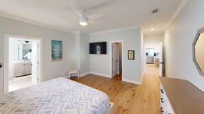 3 chambres, fer et planche à repasser, Wi-Fi gratuit, draps fournis