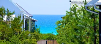Crow's Nest: Amazing Carriage House - South of 30A with Gulf Views!