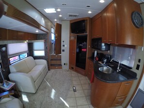 Smart TV, DVD player, books - Tropical Caribbean Paradise with pool! (Big Pine Key)