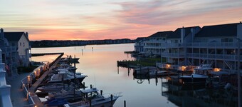 Beautiful Waterfront Townhouse #69 with Boat Slip Close to Bethany Beach