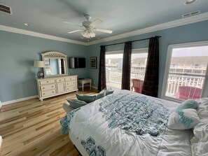 4 bedrooms, free WiFi - Beautiful Waterfront Townhouse #69 with Boat Slip Close to Bethany Beach (oceanview)