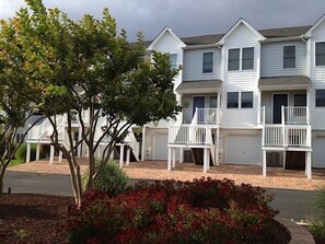 Exterior - Beautiful Waterfront Townhouse #69 with Boat Slip Close to Bethany Beach (oceanview)