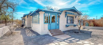 Historiallinen bungalow, kuisti, King1bd / 1ba, Kävele UNM: lle