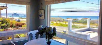  VOLLE MEERBLICK! Umgestaltet! 3 min zum Strand, WiFi, Hunde nach Genehmigung willkommen.