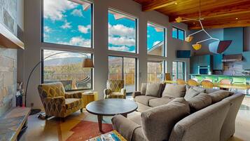 TV, fireplace, DVD player