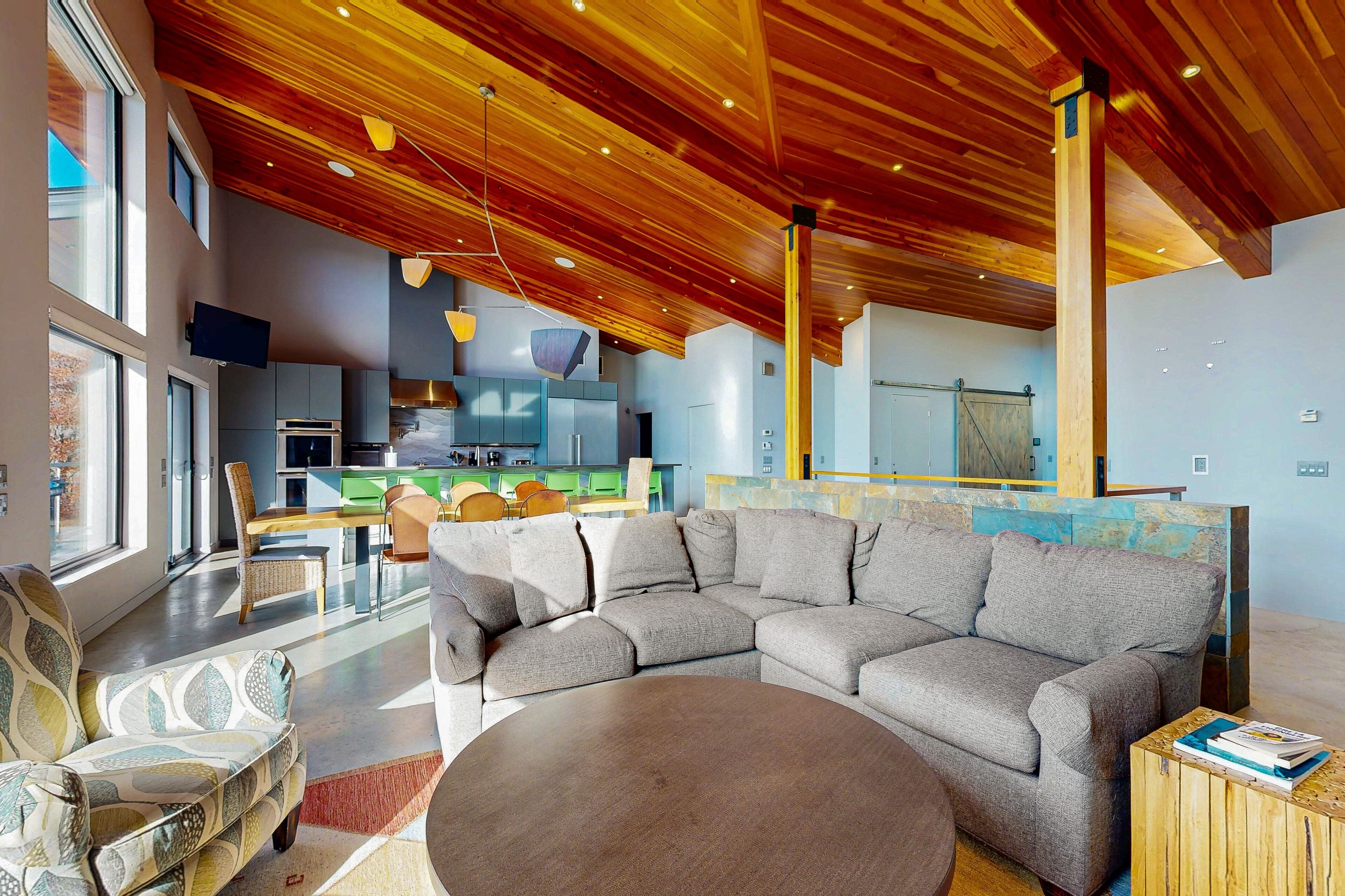 TV, fireplace, DVD player